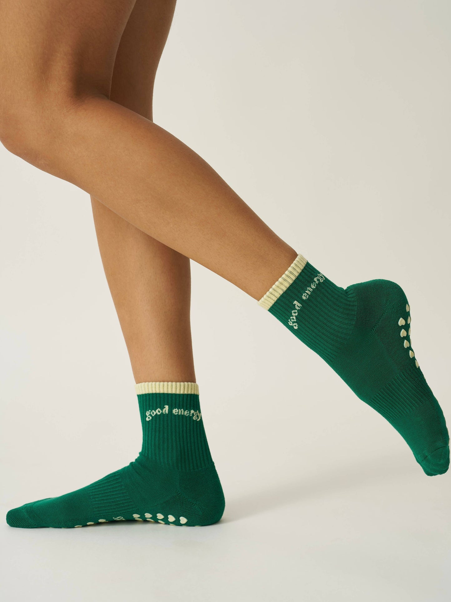 🧘🏼‍♀️ Énergie Positive [Verte] - Chaussettes de Pilates/Yoga - Effortless Club