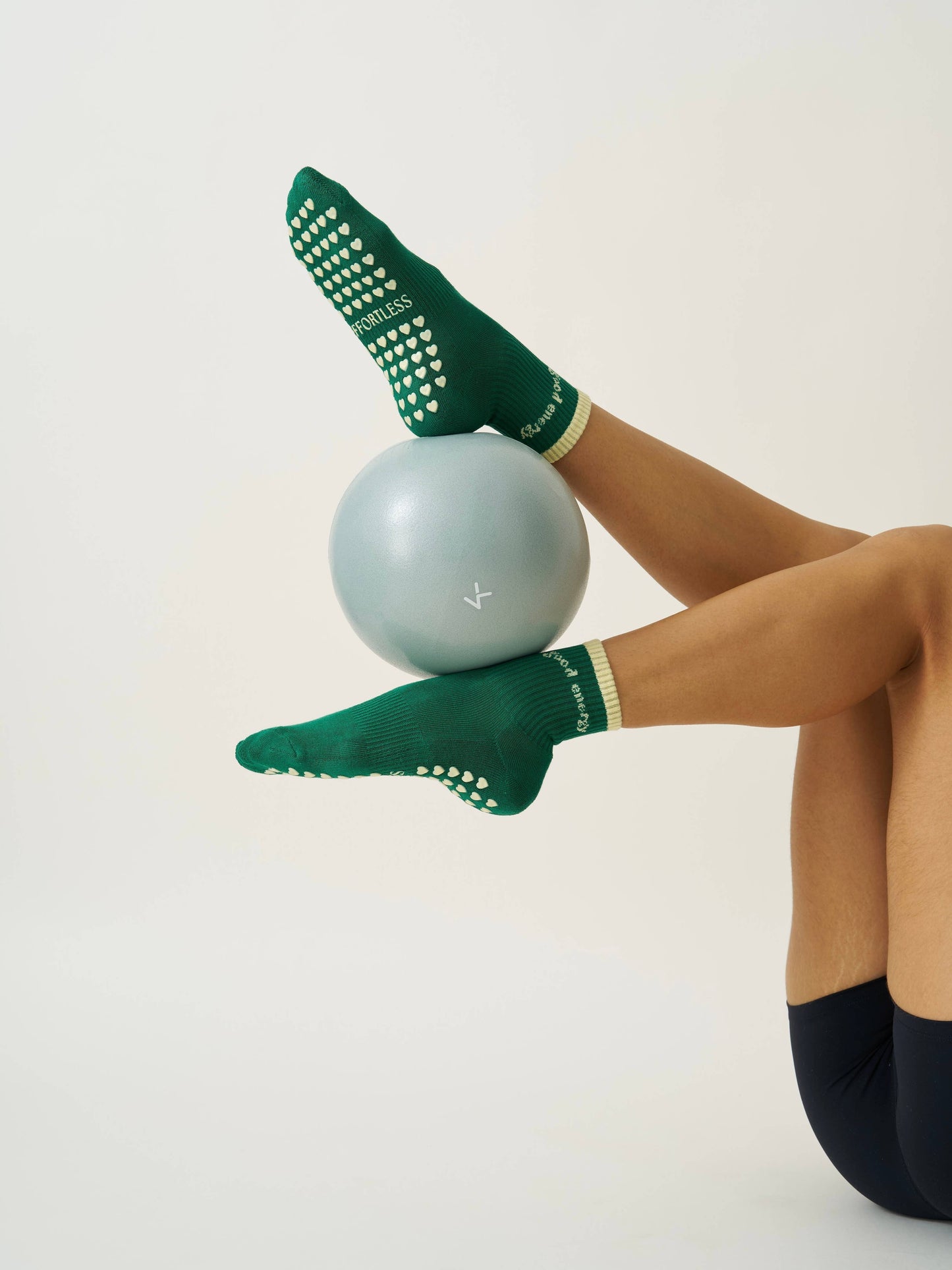 🧘🏼‍♀️ Énergie Positive [Verte] - Chaussettes de Pilates/Yoga - Effortless Club