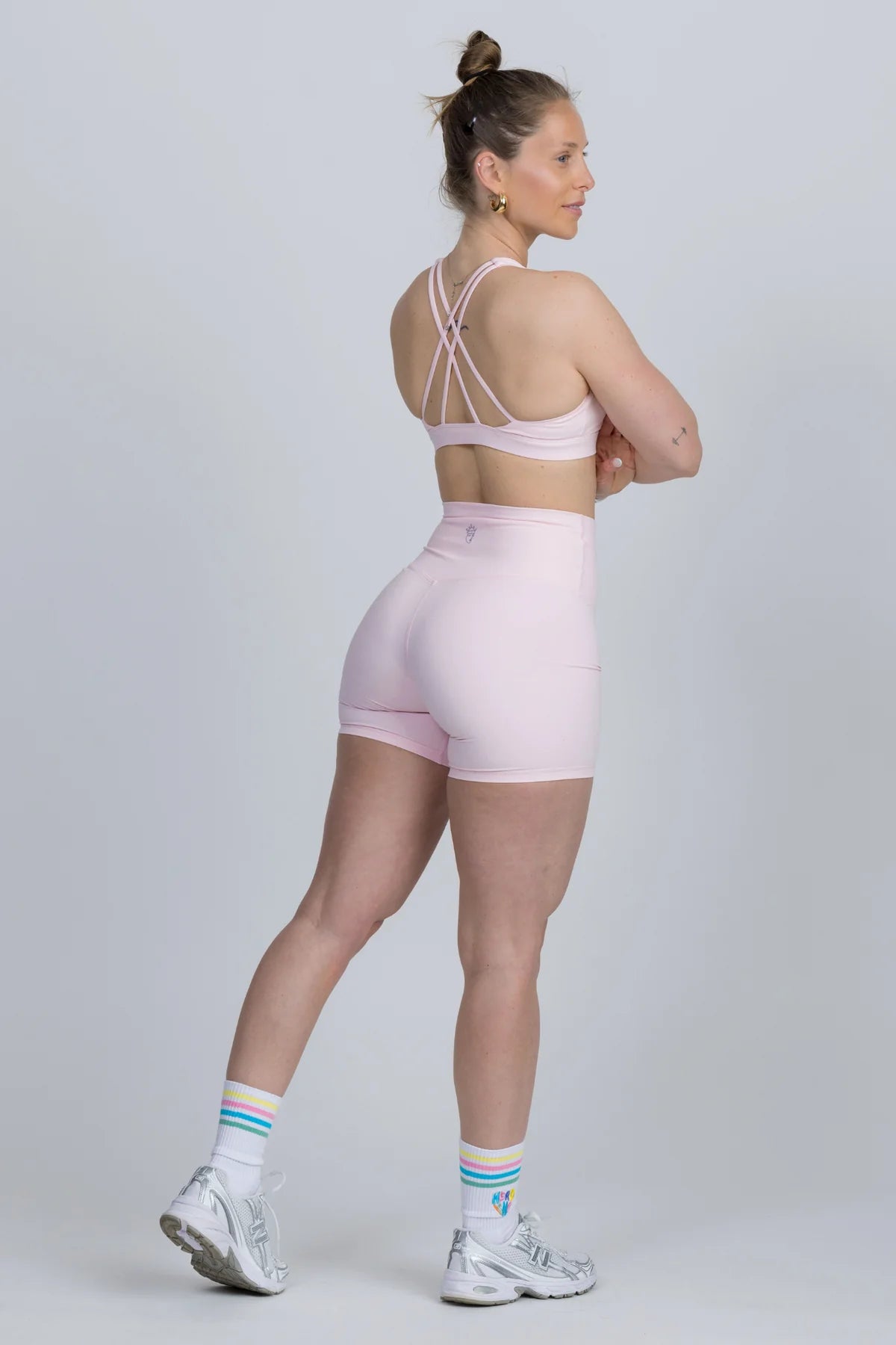CLAIRE V3 - SHORT - HEROISMO