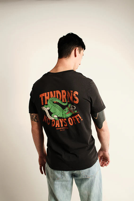 NO DAYS OFF - T-SHIRT - THUNDERNOISE