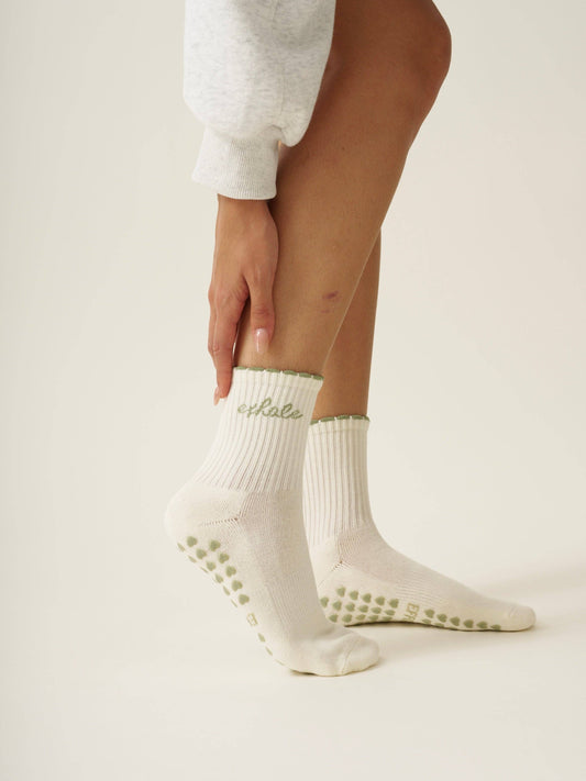 🧘🏼‍♀️ Inhale Exhale - Chaussettes de Pilates - Effortless Club